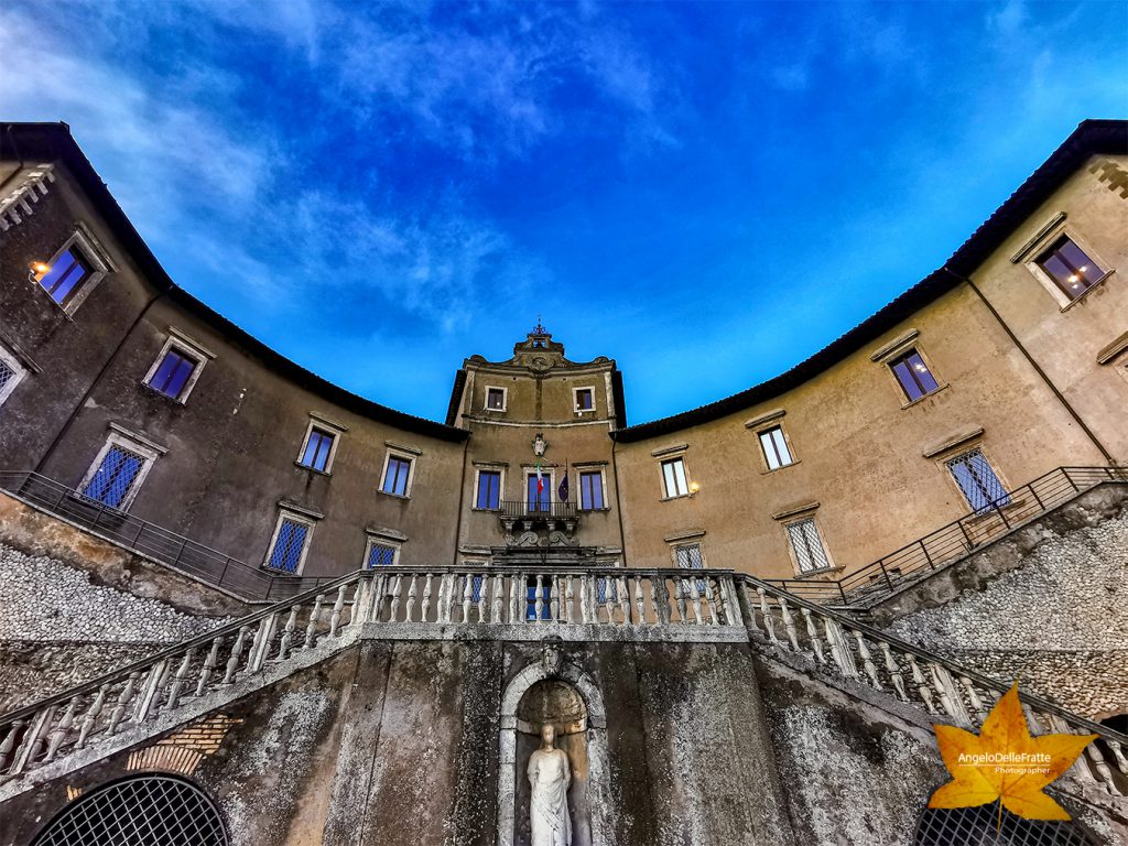 Fotografare Viaggiando – Tempio della Fortuna Primigenia by Angelo Delle Fratte - Illustrated by Angelo Delle Fratte - Nikon Photographer - Ourboox.com